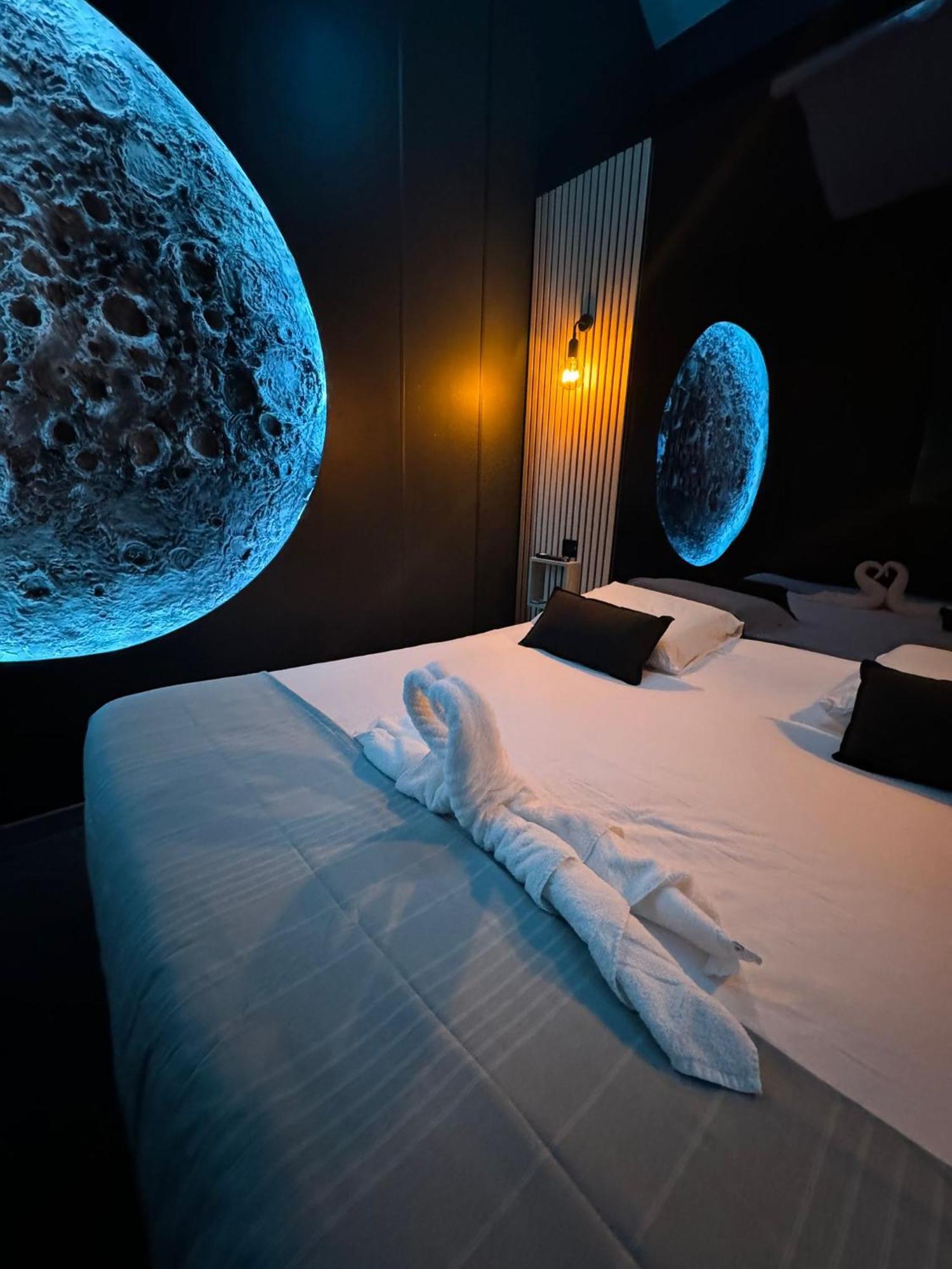 Fullmoon By Cloud Aubervilliers Exterior foto